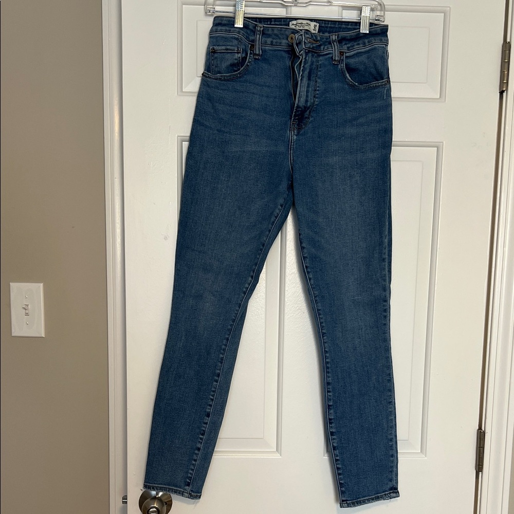 Abercrombie & Fitch Women's Skinny Jeans in Blue